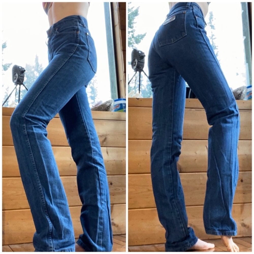 Vintage high Rise wranglers 3/26